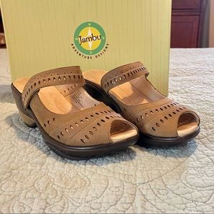 Jambu Sandals, Touring-too
